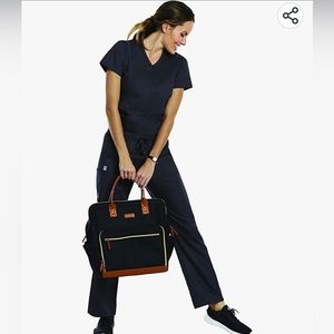 Maevn laptop bag/ nursing bag/ backpack